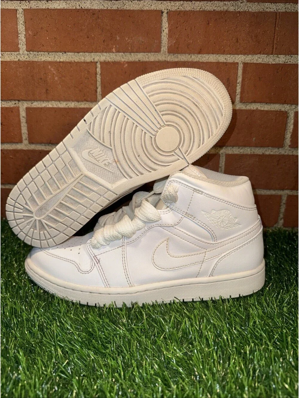 Size 8.5 - Jordan 1 Mid Triple White